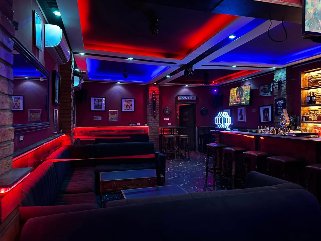 Stand Upper Comedy