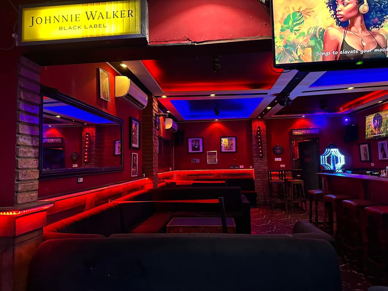 Stand Upper Comedy